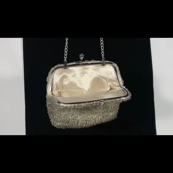 Small Silver beaded Handbag, Vintage Art Deco - Picture 2 of 4